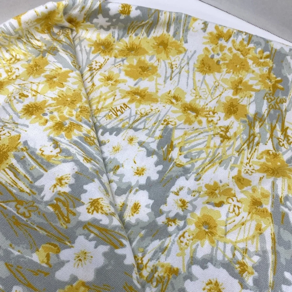 Vera Cornflower Cloth Tablecloth 30 X 78 Yellow White Gray Floral Cotton Blend